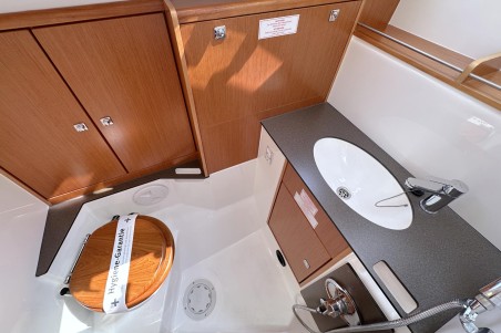 Bavaria Yachtbau Bavaria Cruiser 37 - 3 cab. Helene