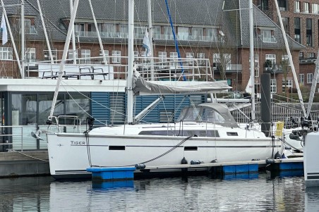 Bavaria Yachtbau Bavaria Cruiser 37 - 3 cab. Tiger