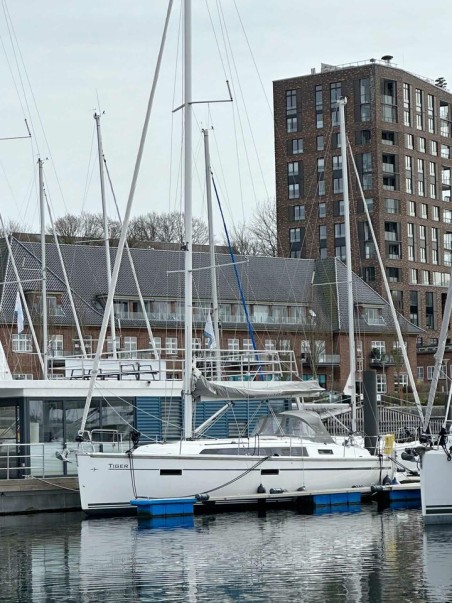 Bavaria Yachtbau Bavaria Cruiser 37 - 3 cab. Tiger