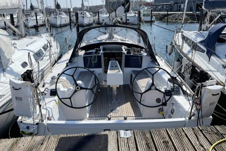 Dufour Yachts Dufour 350 GL Salt