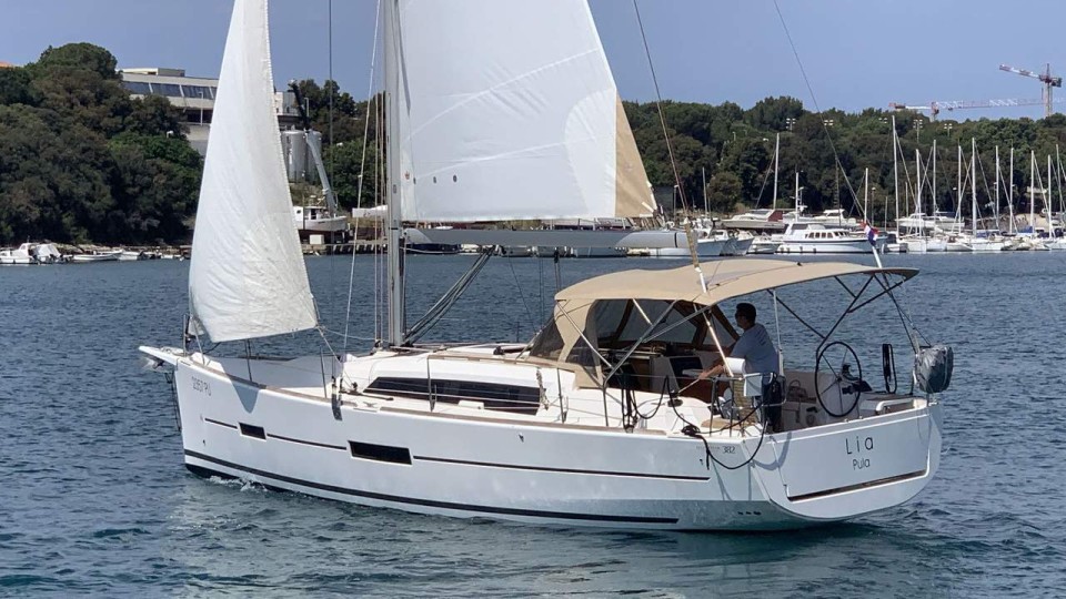 Dufour Yachts Dufour 382 GL - 2 cab. Lia