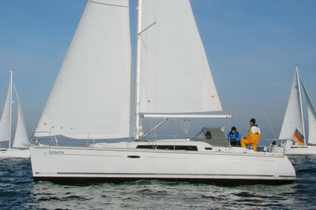 Bénéteau Oceanis 37 Summertime
