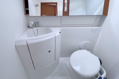 Bénéteau Oceanis 37 White Horse