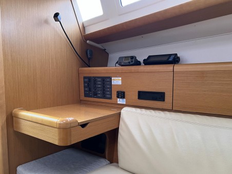 Jeanneau Sun Odyssey 30i Lightning