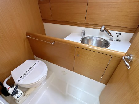 Jeanneau Sun Odyssey 30i Storm