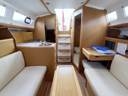 Jeanneau Sun Odyssey 30i Thunder
