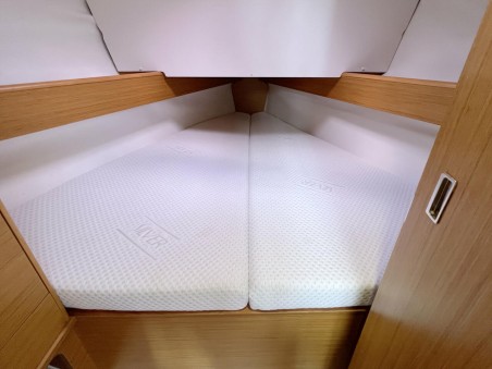 Jeanneau Sun Odyssey 30i Thunder