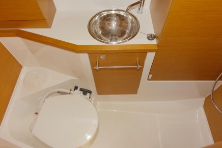 Jeanneau Sun Odyssey 379 Pluto