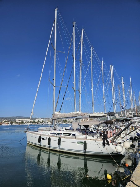 Jeanneau Sun Odyssey 42i Triton