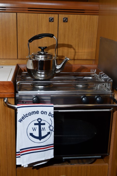 Jeanneau Sun Odyssey 42i Triton