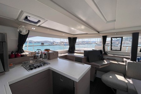 Fountaine Pajot Astrea 42 | Czarter jachtu Chorwacja | Travelboat