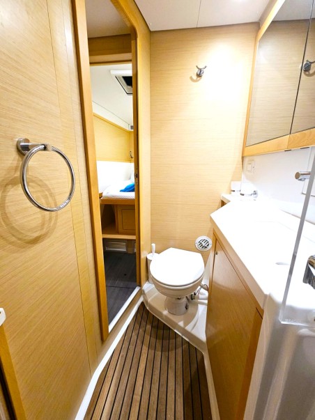 Lagoon-Bénéteau Lagoon 450 F - 4 + 1 cab. PaSEAon