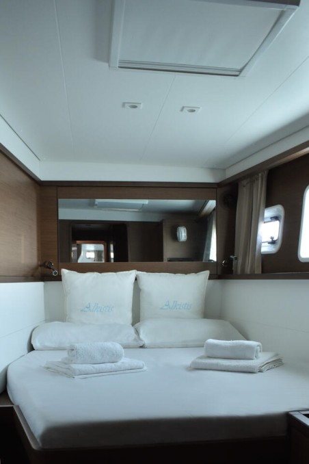 Lagoon-Bénéteau Lagoon 450 F - 4 + 2 cab. Alkistis