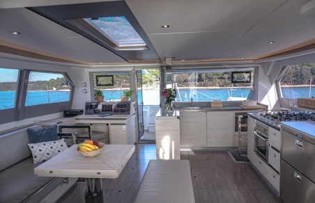 Leopard Catamarans / Robertson & Caine Leopard 50 Solaia