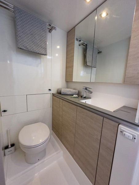 Leopard Catamarans / Robertson & Caine Leopard 50 Solaia