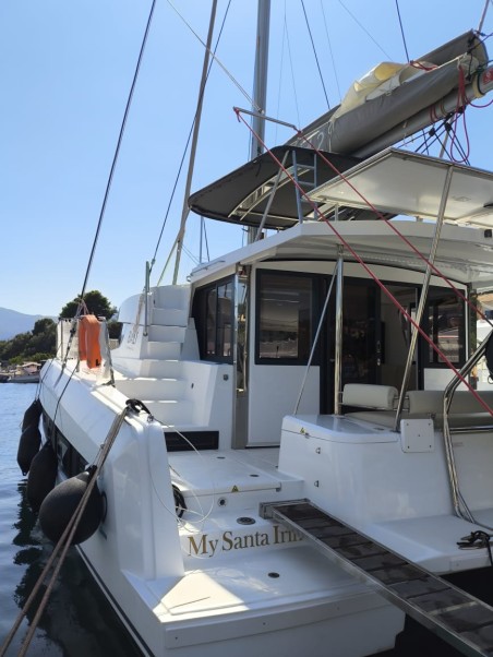 Catana Group Bali 4.2 - 4 + 2 cab. My Santa Irini