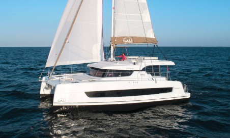 Bali Catspace | Czarter jachtu Grecja | Travelboat