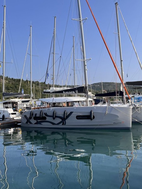 Excess Excess 11 - 4 + 1 cab. Amare II