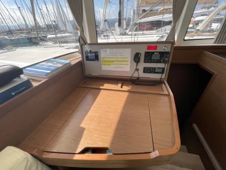 Lagoon-Bénéteau Lagoon 42 - 4 + 2 cab. Art of Liberty