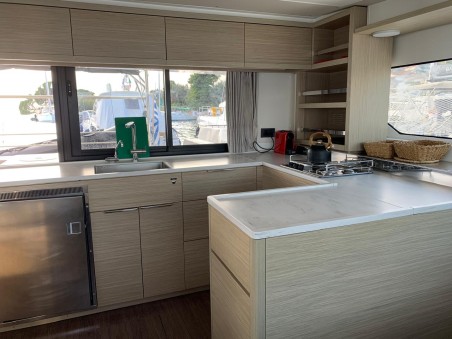 Lagoon-Bénéteau Lagoon 46 - 4 + 1 cab. My Naughty Spirit