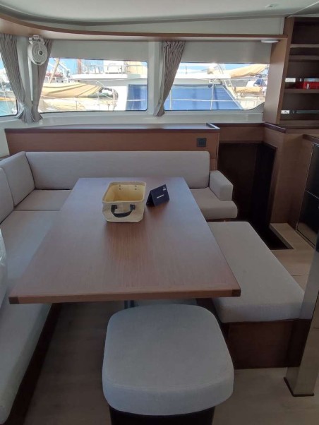 Lagoon-Bénéteau Lagoon 46 - 4 + 2 cab. Rocky