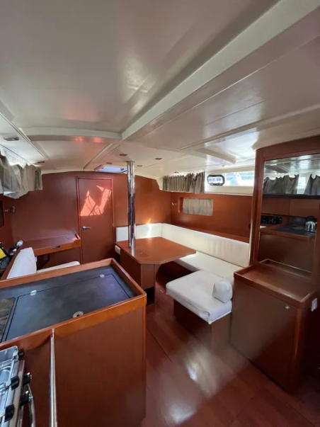 Bénéteau Oceanis 41.1 Illusion