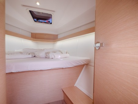 Elan Marine Elan Impression 40 Happy