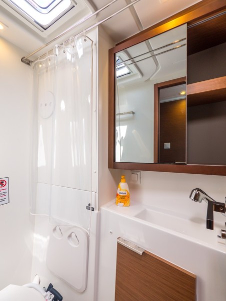 Lagoon-Bénéteau Lagoon 40 - 4 + 2 cab Blue Eyes