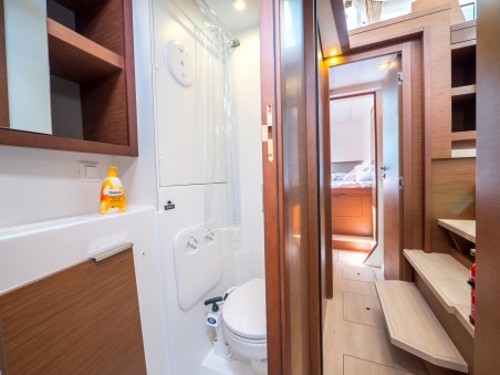 Lagoon-Bénéteau Lagoon 40 - 4 + 2 cab Blue Eyes