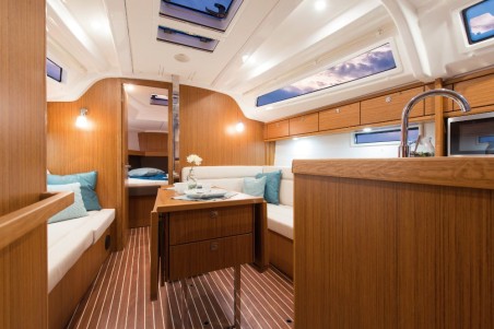 Bavaria Yachtbau Bavaria Cruiser 37 - 3 cab. Primum