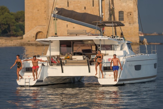 Fountaine Pajot Helia 44 - 4 + 2 cab. Knyps