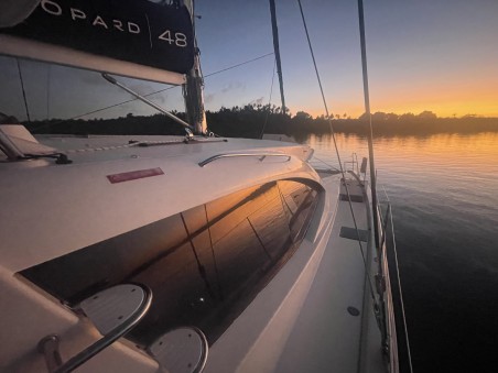 Leopard Catamarans / Robertson & Caine Leopard 48 - 4 + 2 cab. Sunday Kinga