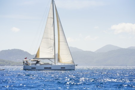 Dufour Yachts Dufour 470 - 3 cab. Robin
