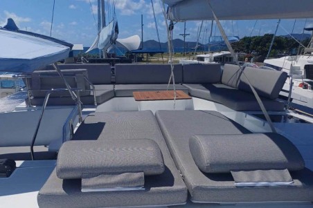 Fountaine Pajot Fountaine Pajot Aura 51 - 6 cab Beachcomber