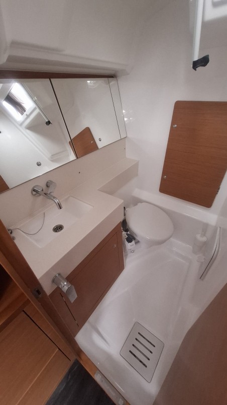 Dufour Yachts Dufour 37 - 2 cab. Zazu