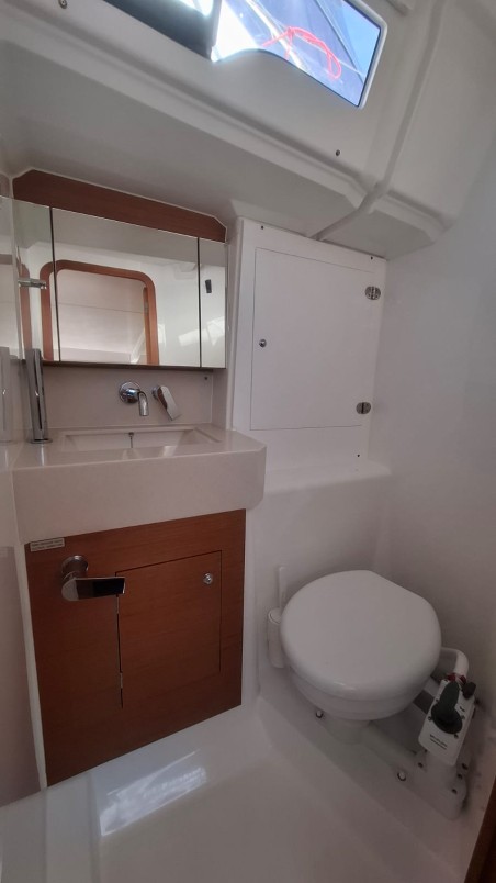 Dufour Yachts Dufour 37 - 3 cab. Nala