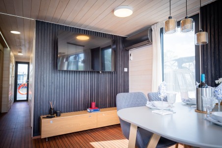 Woma Woma D13 RedWine