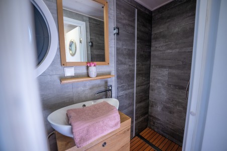 Woma Woma D13 RedWine