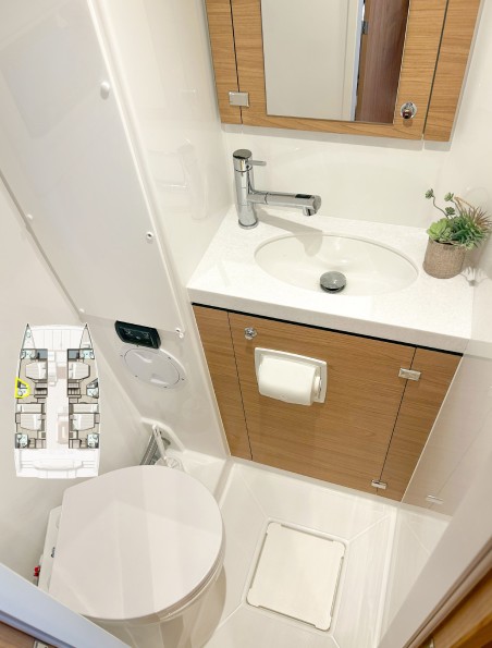 Catana Group Bali 4.8 - 6 + 1 cab. Baikal