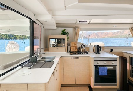 Fountaine Pajot Fountaine Pajot Tanna 47 - 5 + 1 cab. Angara