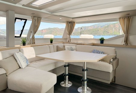 Fountaine Pajot Fountaine Pajot Tanna 47 - 5 + 1 cab. Angara