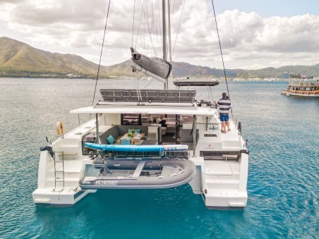 Fountaine Pajot Fountaine Pajot Tanna 47 - 5 + 1 cab. Smart Way