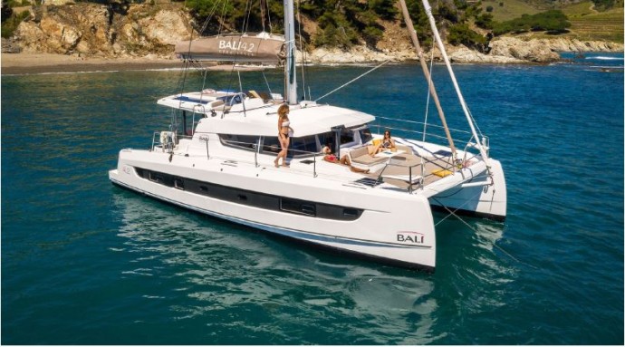 Catana Group Bali 4.2 - 4 + 1 cab. Kebifor