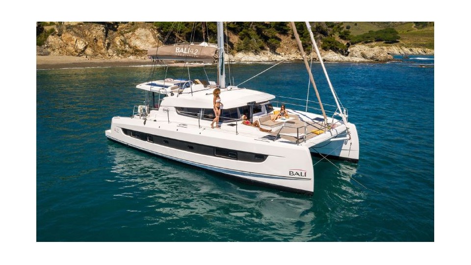 Catana Group Bali 4.2 - 4 + 1 cab. Kebifor