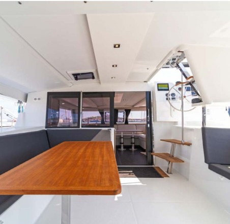 Fountaine Pajot Fountaine Pajot Isla 40 - 4 + 1 cab. Kebitree