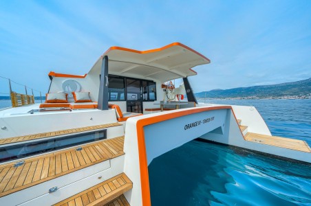 Luna Catamarans Luna 47 Power Orange