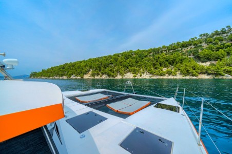 Luna Catamarans Luna 47 Power Orange