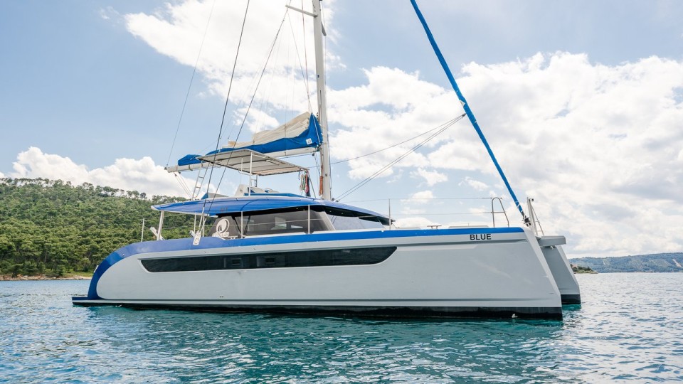Luna Catamarans Luna 49 Blue
