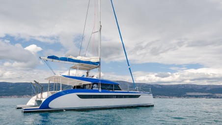 Luna Catamarans Luna 49 Blue