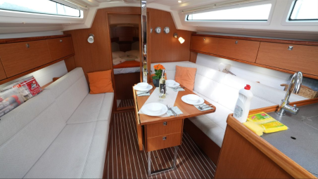 Bavaria Yachtbau Bavaria Cruiser 34 - 2 cab. Taz